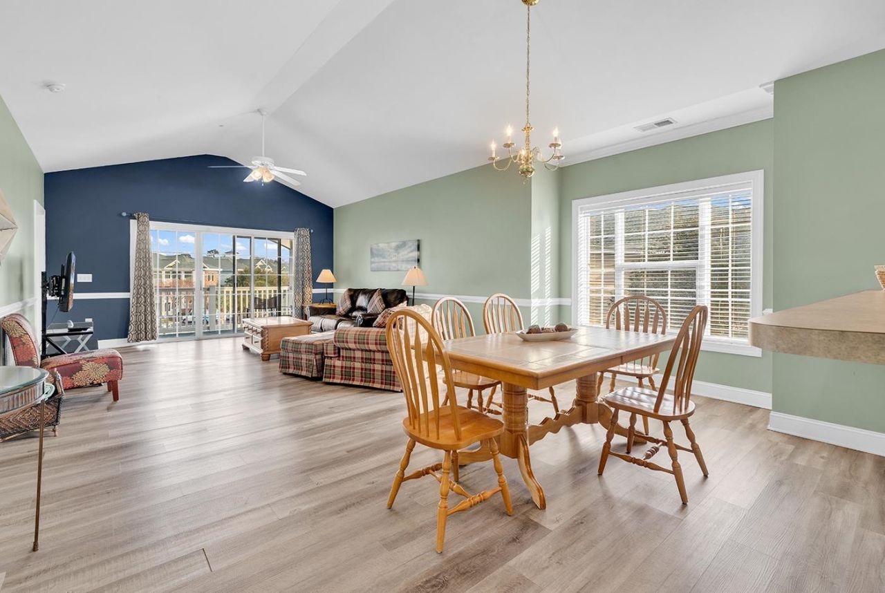 4878 Dahlia Ct. Photo 6