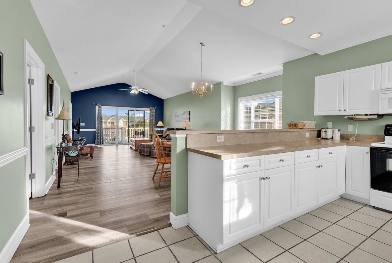 4878 Dahlia Ct. Photo 8