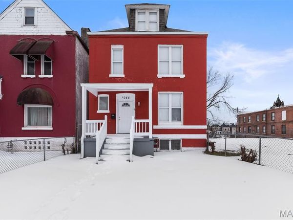 5088 Minerva Avenue , St Louis, MO 63113