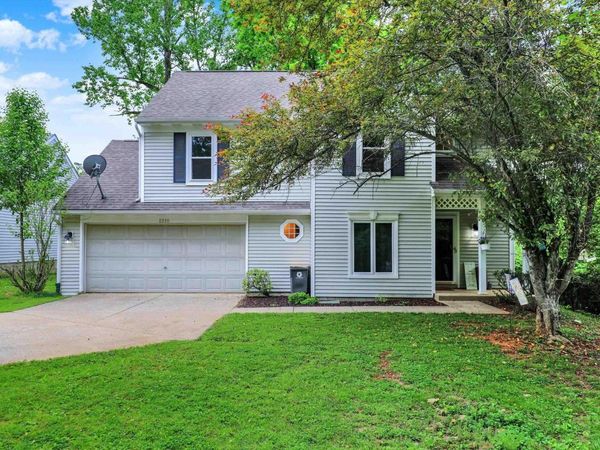 2210 S Laurelwood Circle, Bloomington, IN 47401