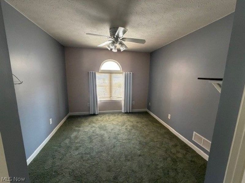 20 Silos, Williamstown, WV 26187 Photo 6