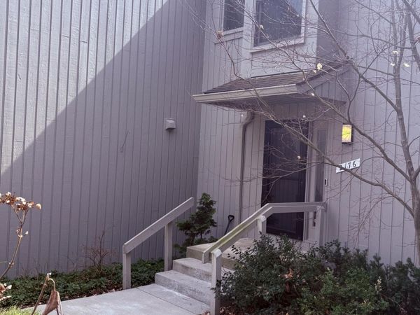 2176 Overlook Court, Ann Arbor, MI 48103