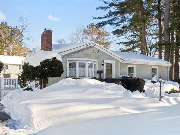 34 Foster Dr, Beverly, MA 01915