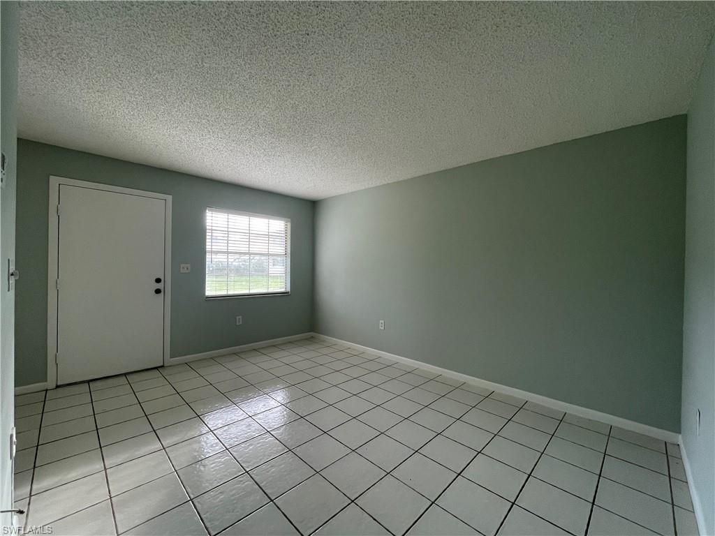 3325 Airport Rd N, Unit R2, Naples, FL 34105 Photo