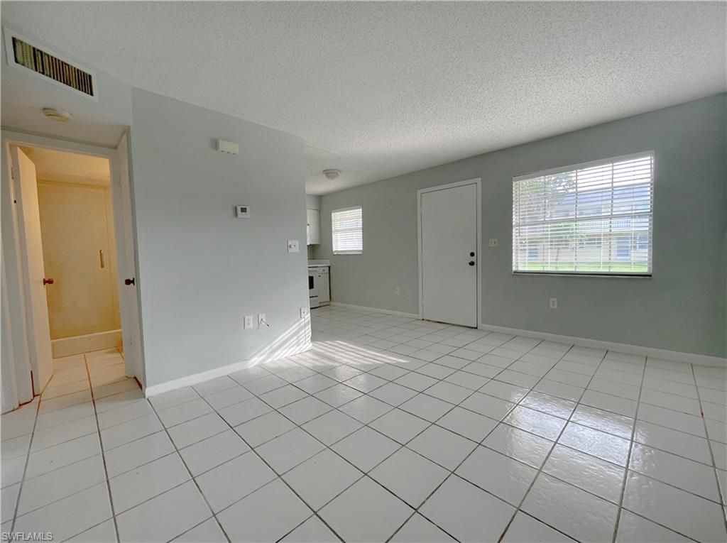 3325 Airport Rd N, Unit R2, Naples, FL 34105 Photo