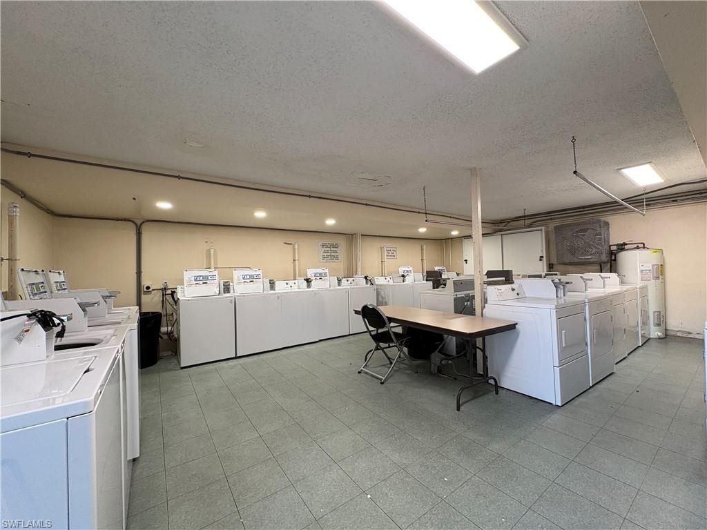 3325 Airport Rd N, Unit R2, Naples, FL 34105 Photo