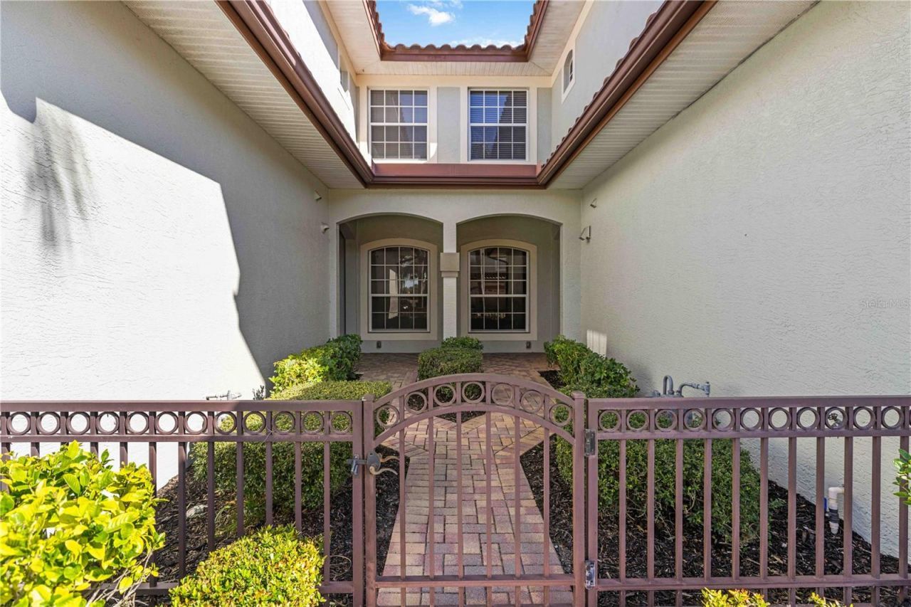 8239 Miramar Way, Unit 102, Lakewood Ranch, FL 34202 Photo