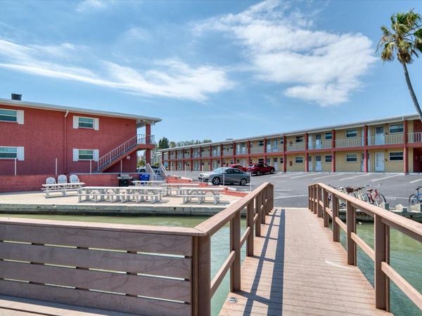8565 W GULF BOULEVARD, Unit 17S, TREASURE ISLAND, FL 33706
