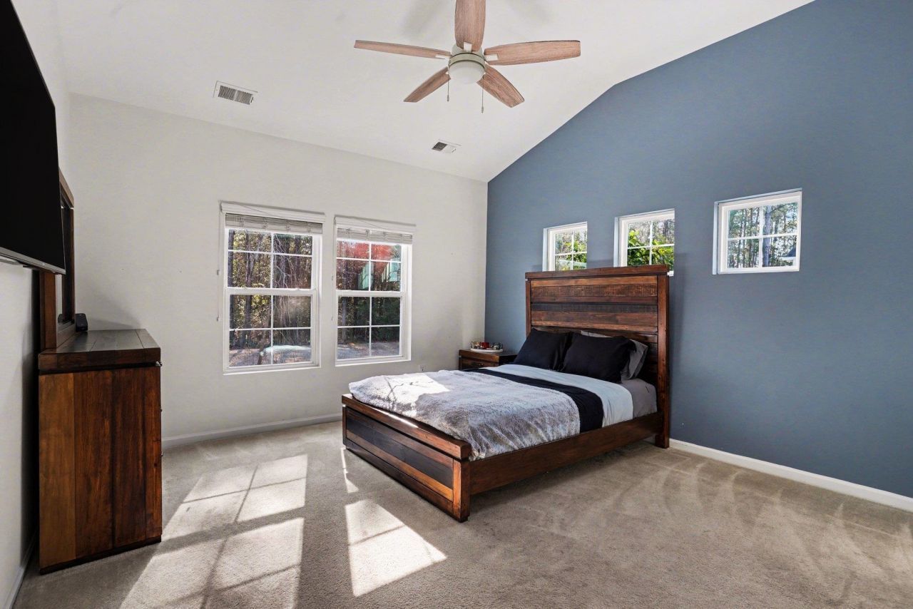 721 Devon Estate Ave.  Photo 20