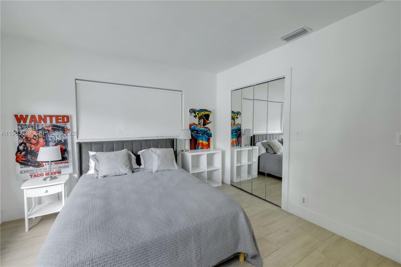 1405 Stillwater Dr , Miami Beach, FL 33141 Photo