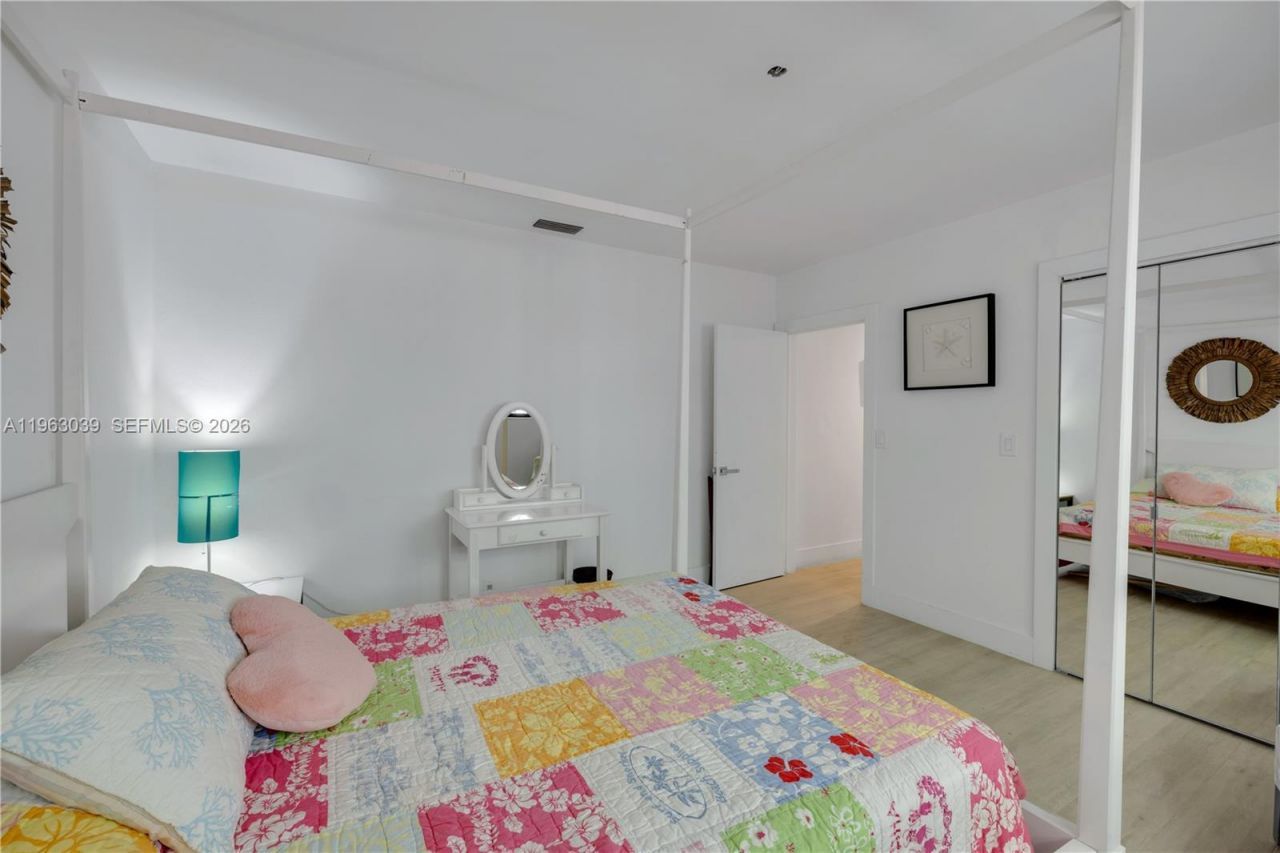 1405 Stillwater Dr , Miami Beach, FL 33141 Photo