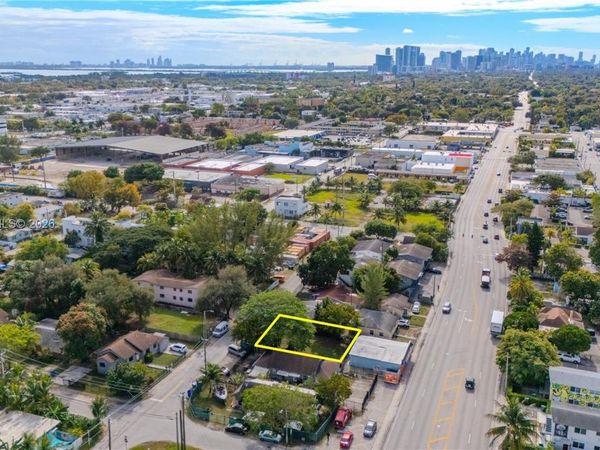 7552 NE Miami Ct , Miami, FL 33138