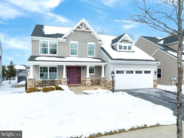 1734 WOODLEDGE DRIVE, STATE COLLEGE, PA 16803