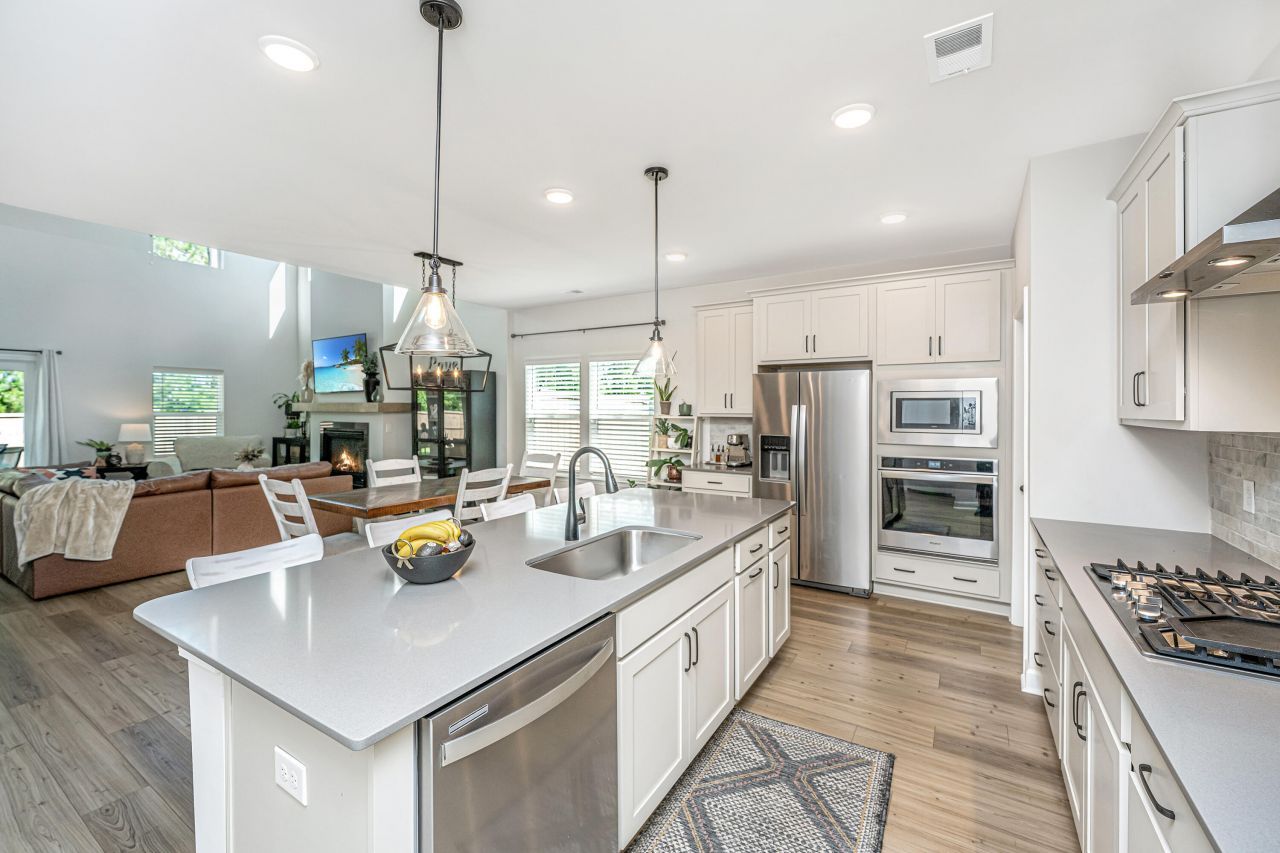 119 Lucca Drive Photo 17