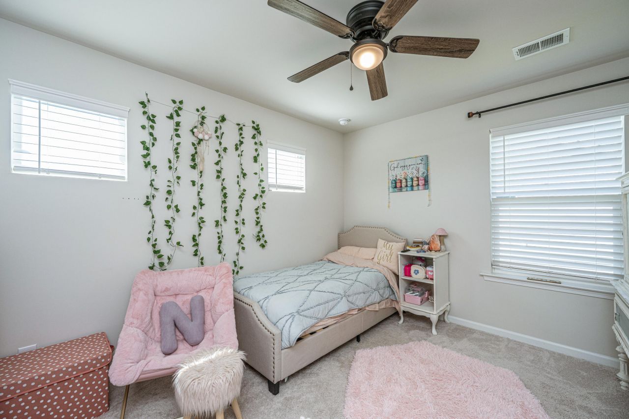 119 Lucca Drive Photo 32