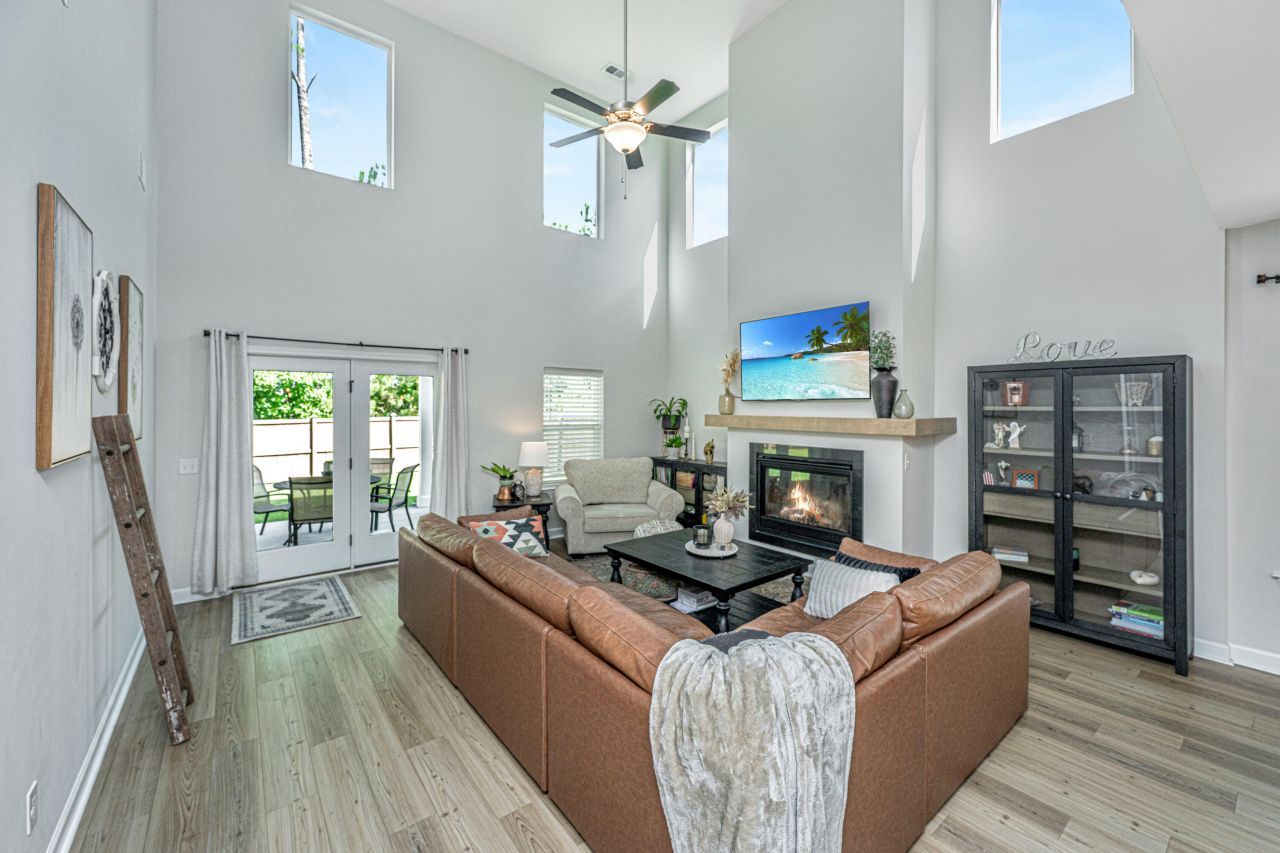 119 Lucca Drive Photo 6