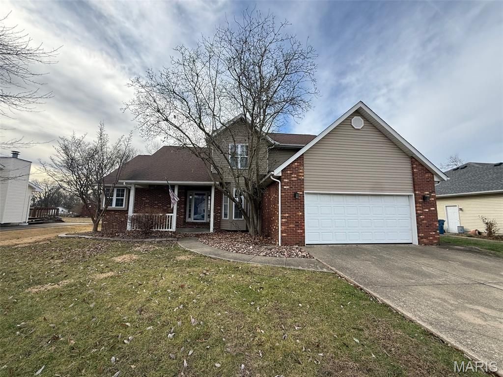 71 Mimosa Drive, Granite City, IL 62040 Main Photo