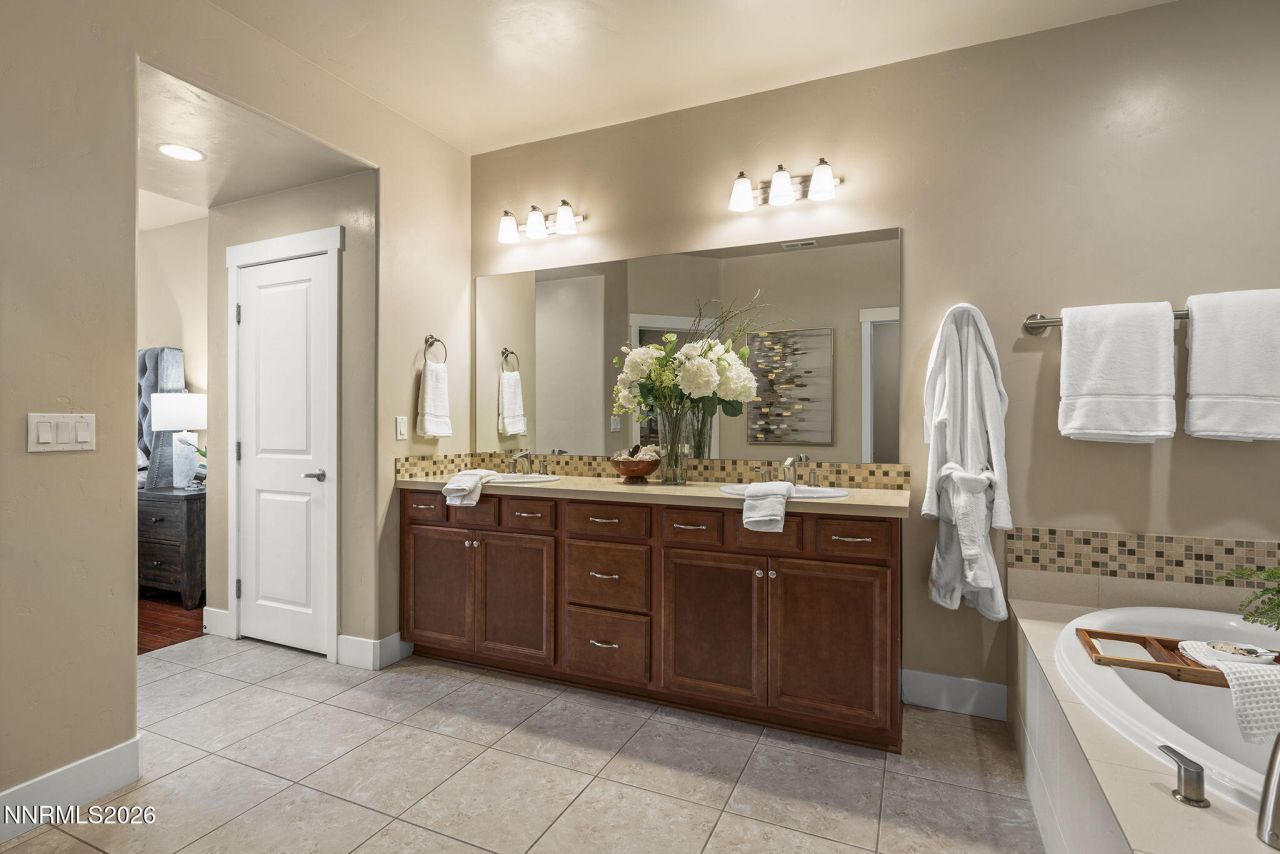 1475 Waterloo Drive, Reno, NV 89509 Photo