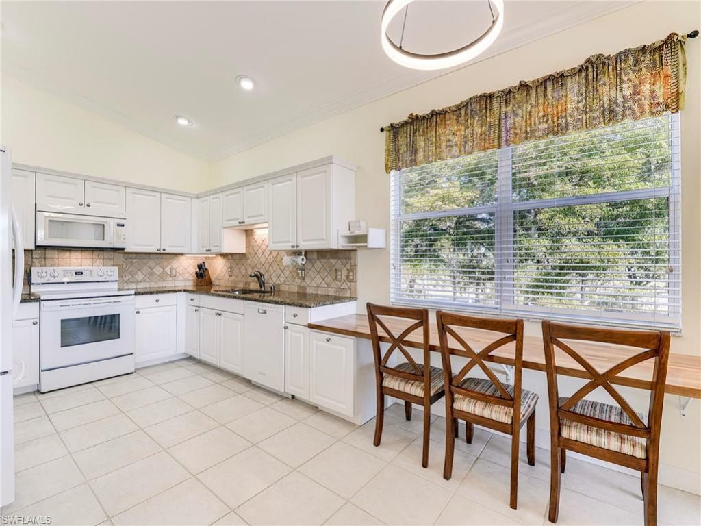3000 Meandering Way, Unit 201, Fort Myers, FL 33905 Photo