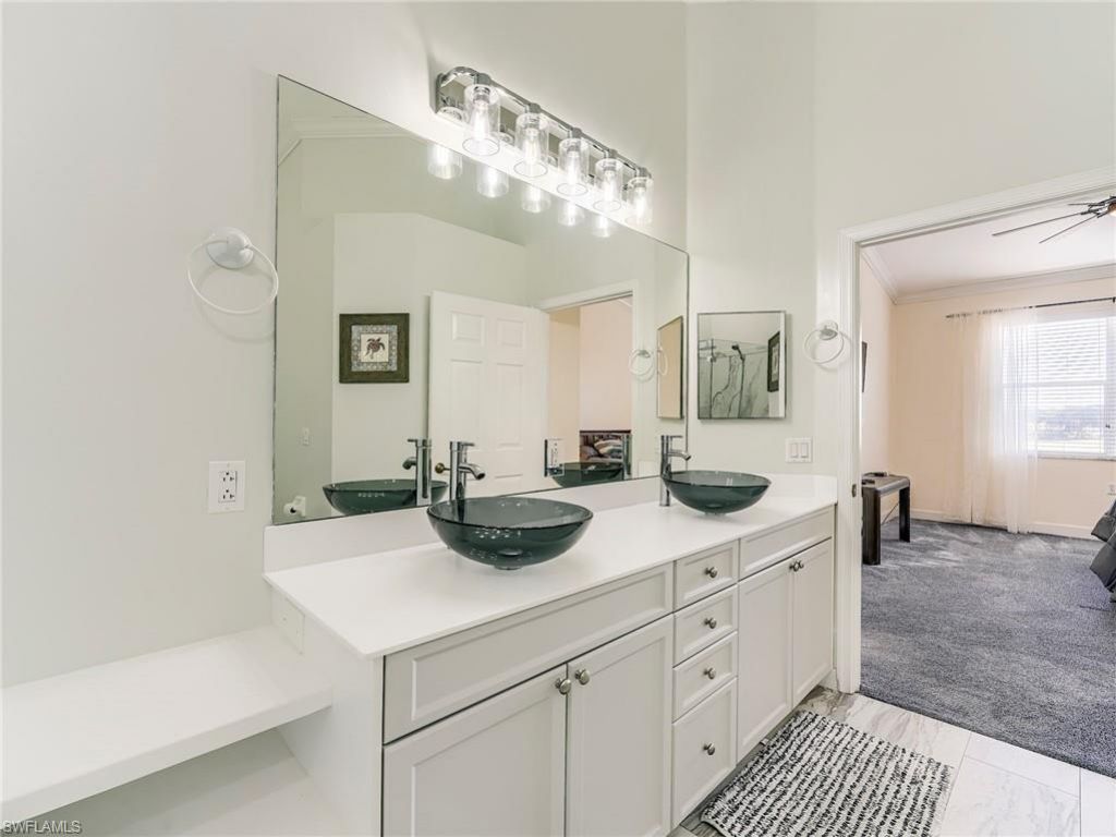 3000 Meandering Way, Unit 201, Fort Myers, FL 33905 Photo