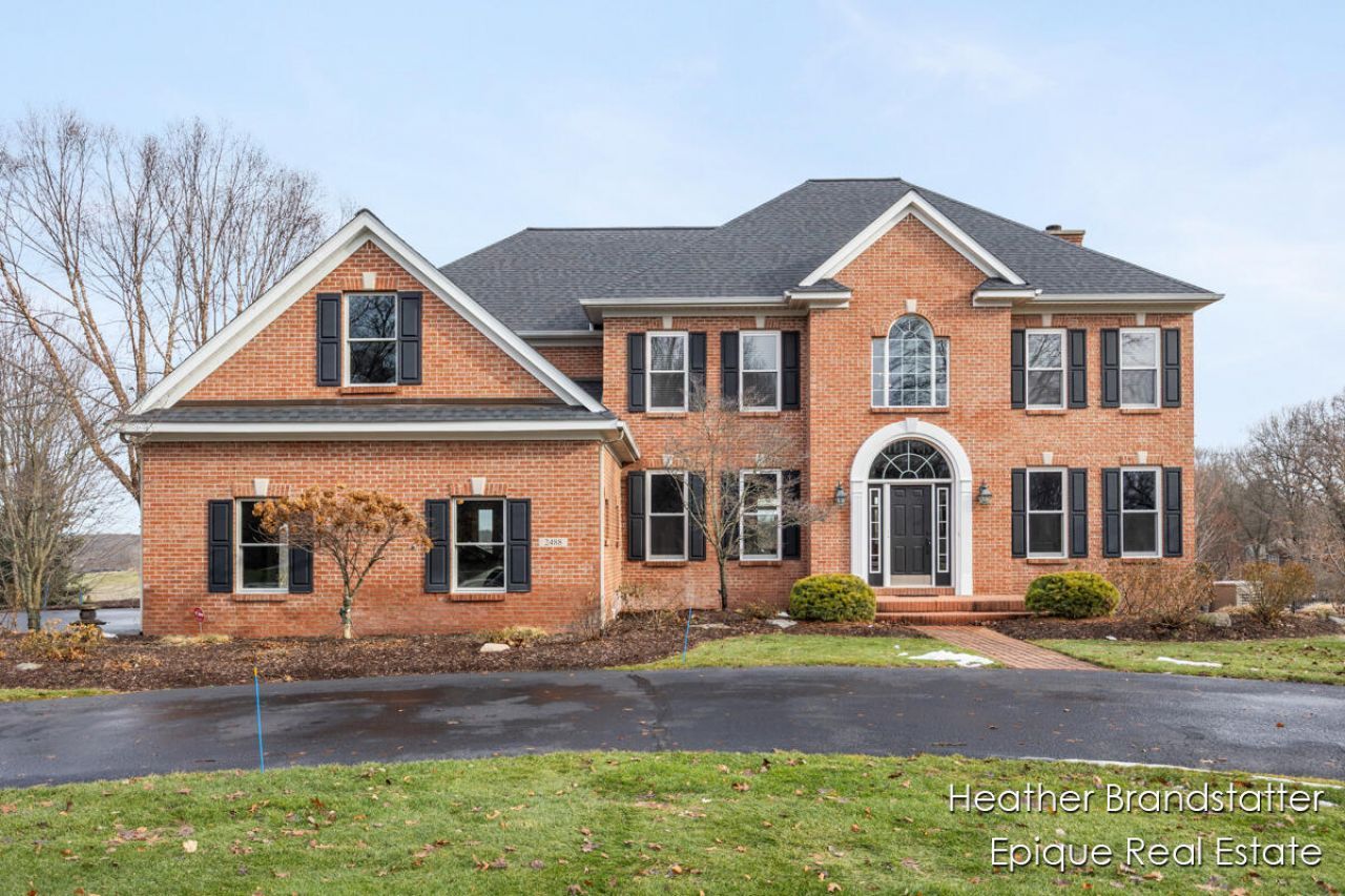 2488 Fairway Winds Court Ne, Ada, MI 49301 Main Photo
