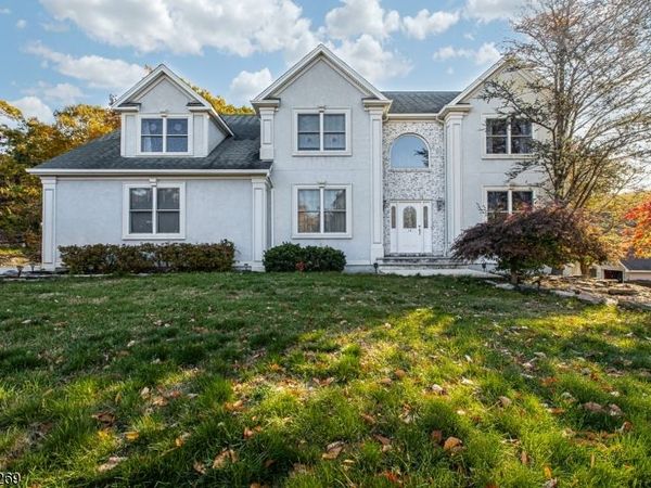 14 Stone Cliff Ter, Jefferson, NJ 07438