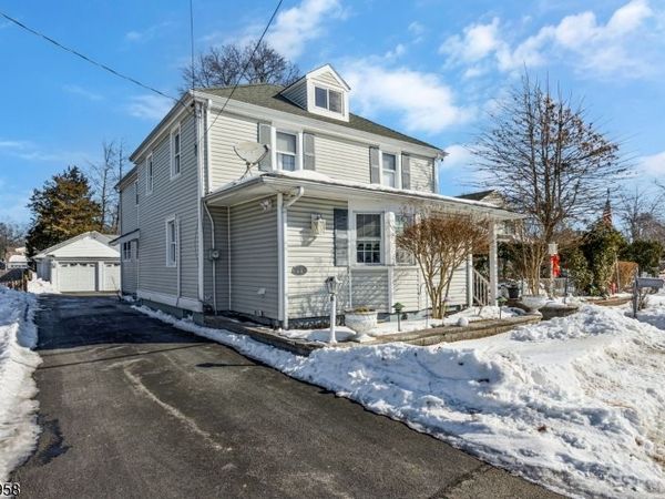 212 Vesper Ave, Middlesex, NJ 08846