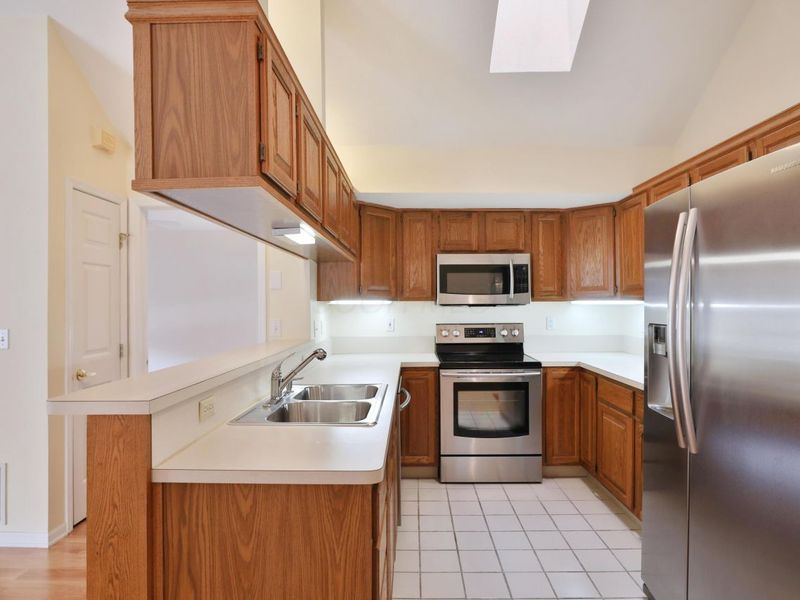 8380 Orchard Knoll Lane, Columbus, OH 43235 Photo 11