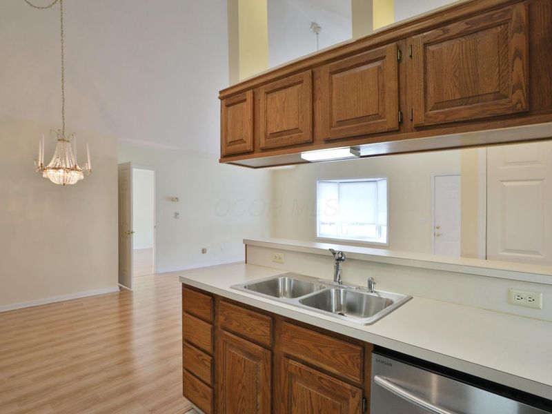 8380 Orchard Knoll Lane, Columbus, OH 43235 Photo 12