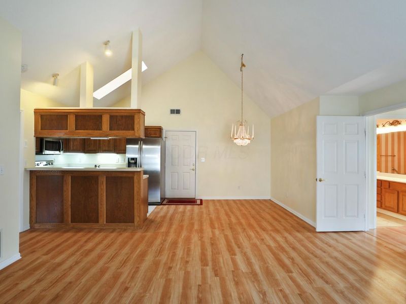 8380 Orchard Knoll Lane, Columbus, OH 43235 Photo 9