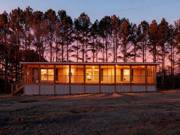 283 W Oakton Road, LaFayette, GA 30728