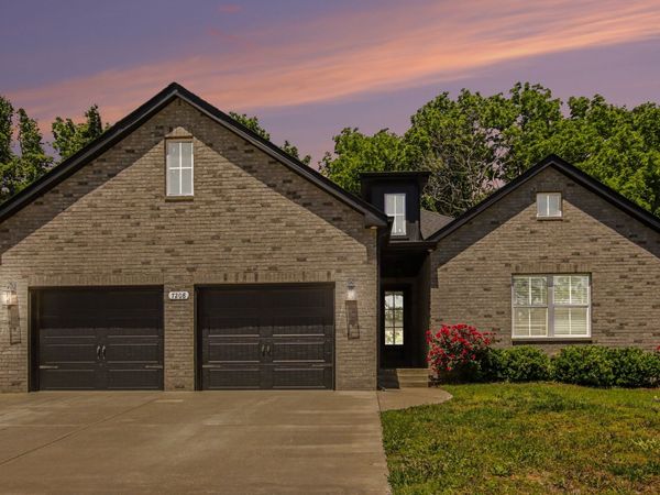 7208 Winding Way, Pleasant View, TN 37146
