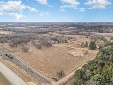 41921 Goodview Avenue , Harris, MN 55032