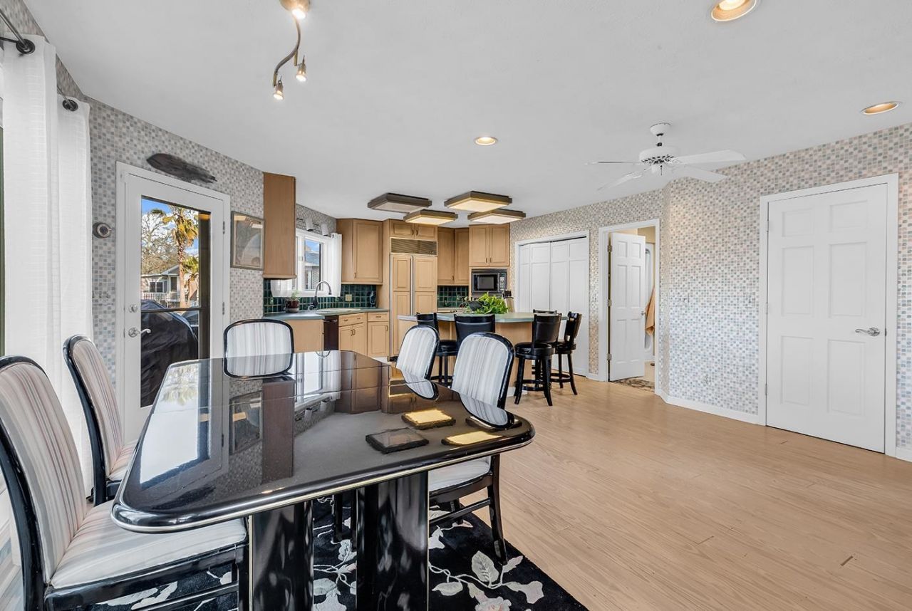 31 Smith Blvd. Photo 14