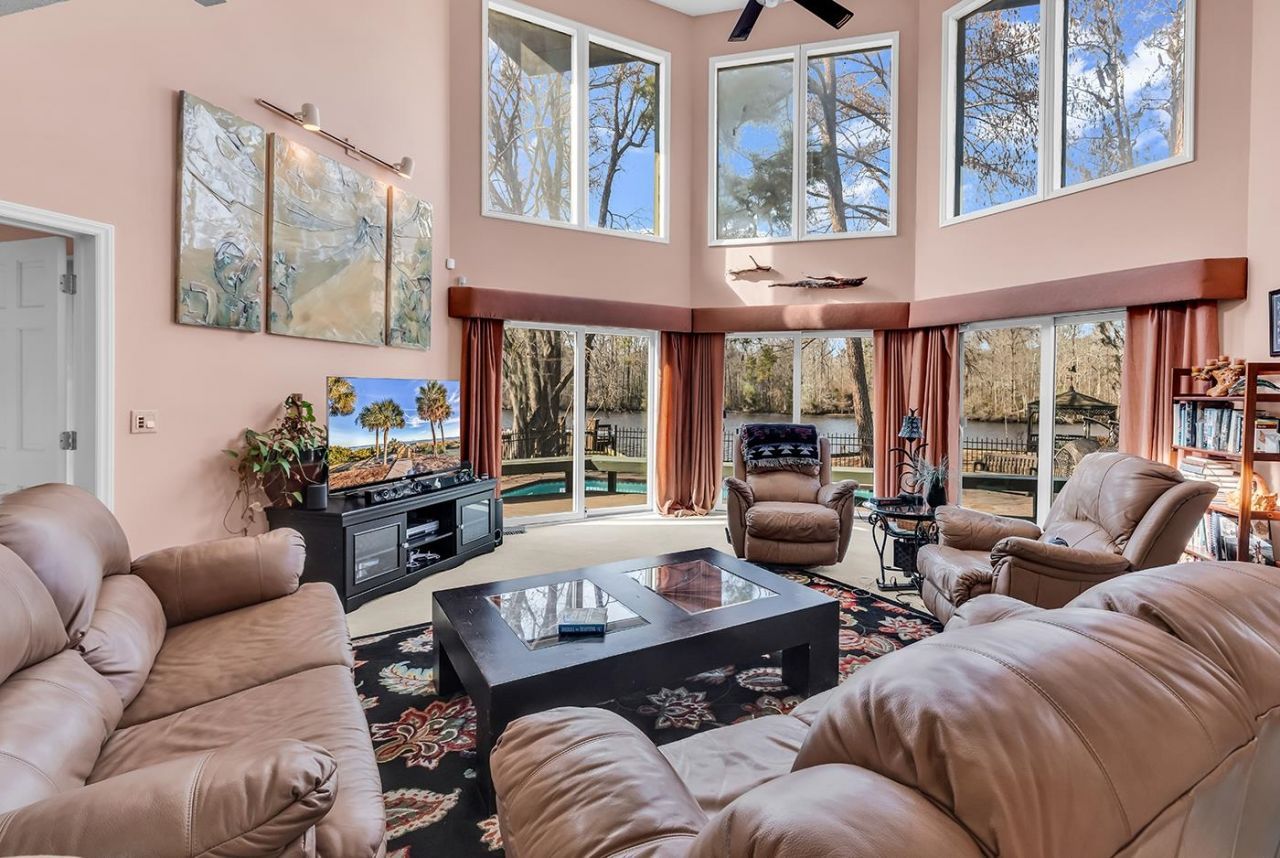 31 Smith Blvd. Photo 4