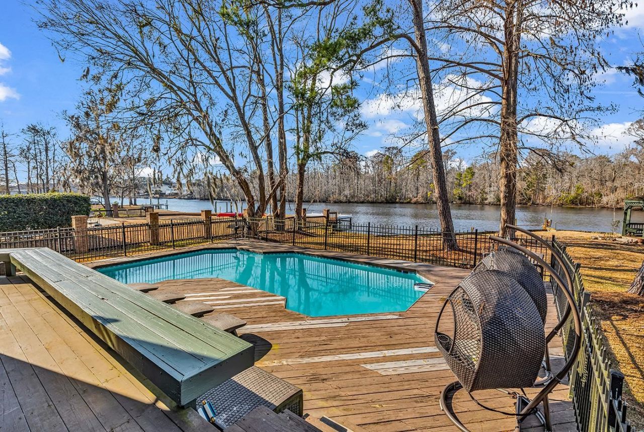 31 Smith Blvd. Photo 42