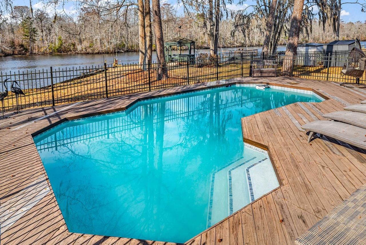 31 Smith Blvd. Photo 44