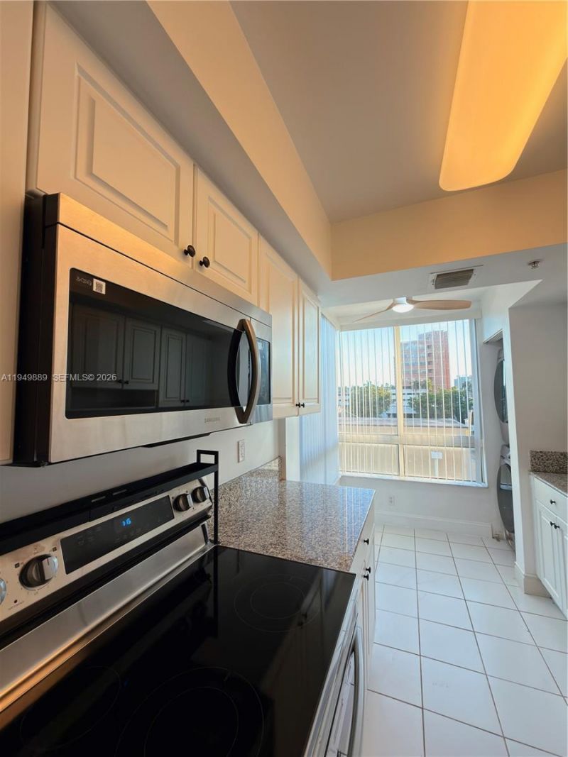 2501 SW 37th Ave, Unit 306, Miami, FL 33133 Photo