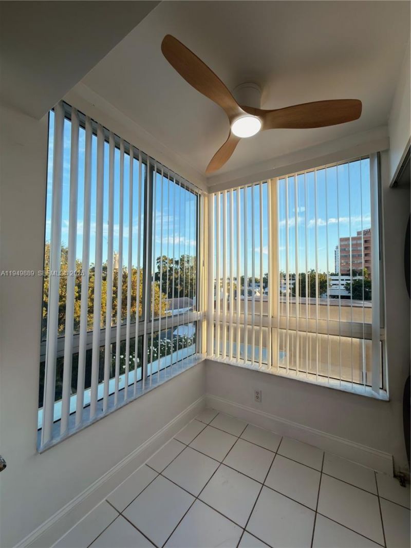 2501 SW 37th Ave, Unit 306, Miami, FL 33133 Photo
