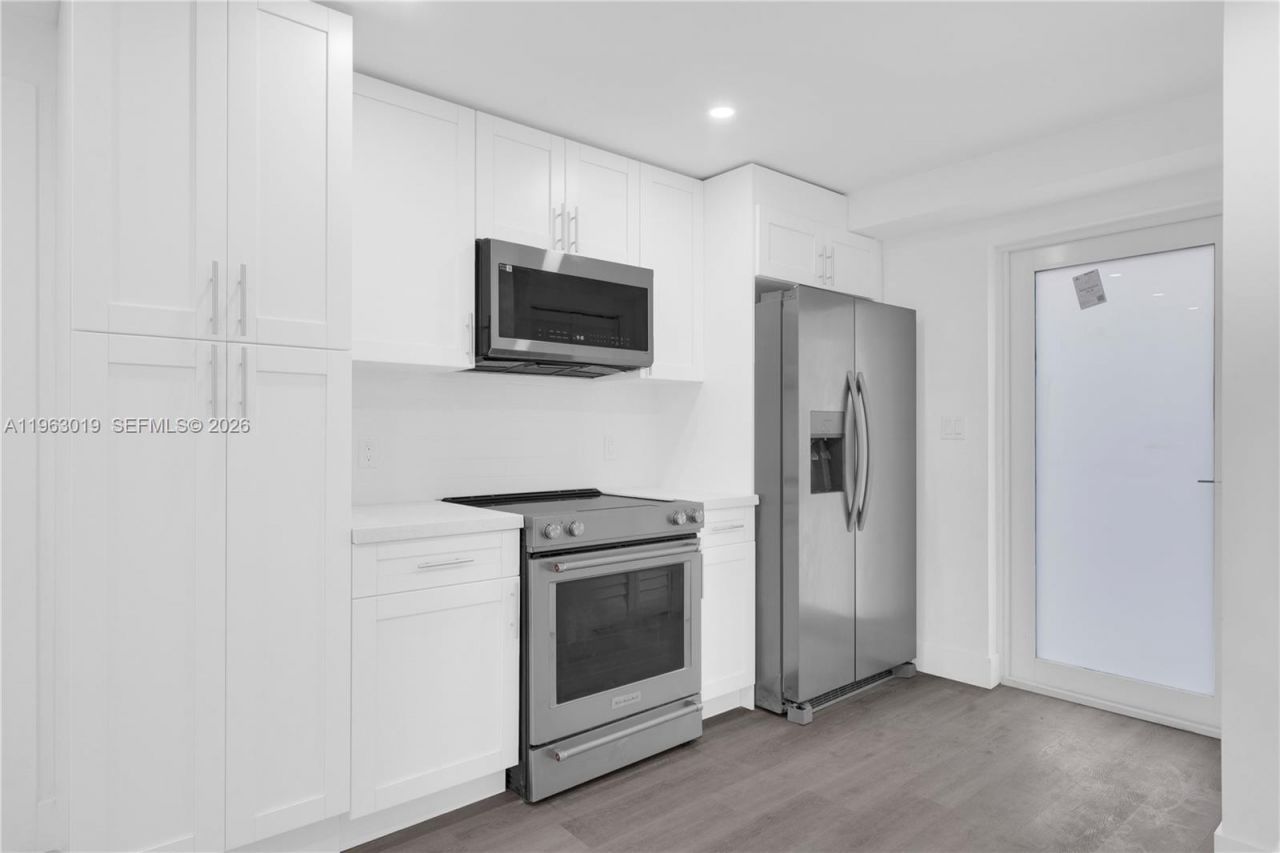 2505 NW 162 Ter, Miami Gardens, FL 33054 Photo