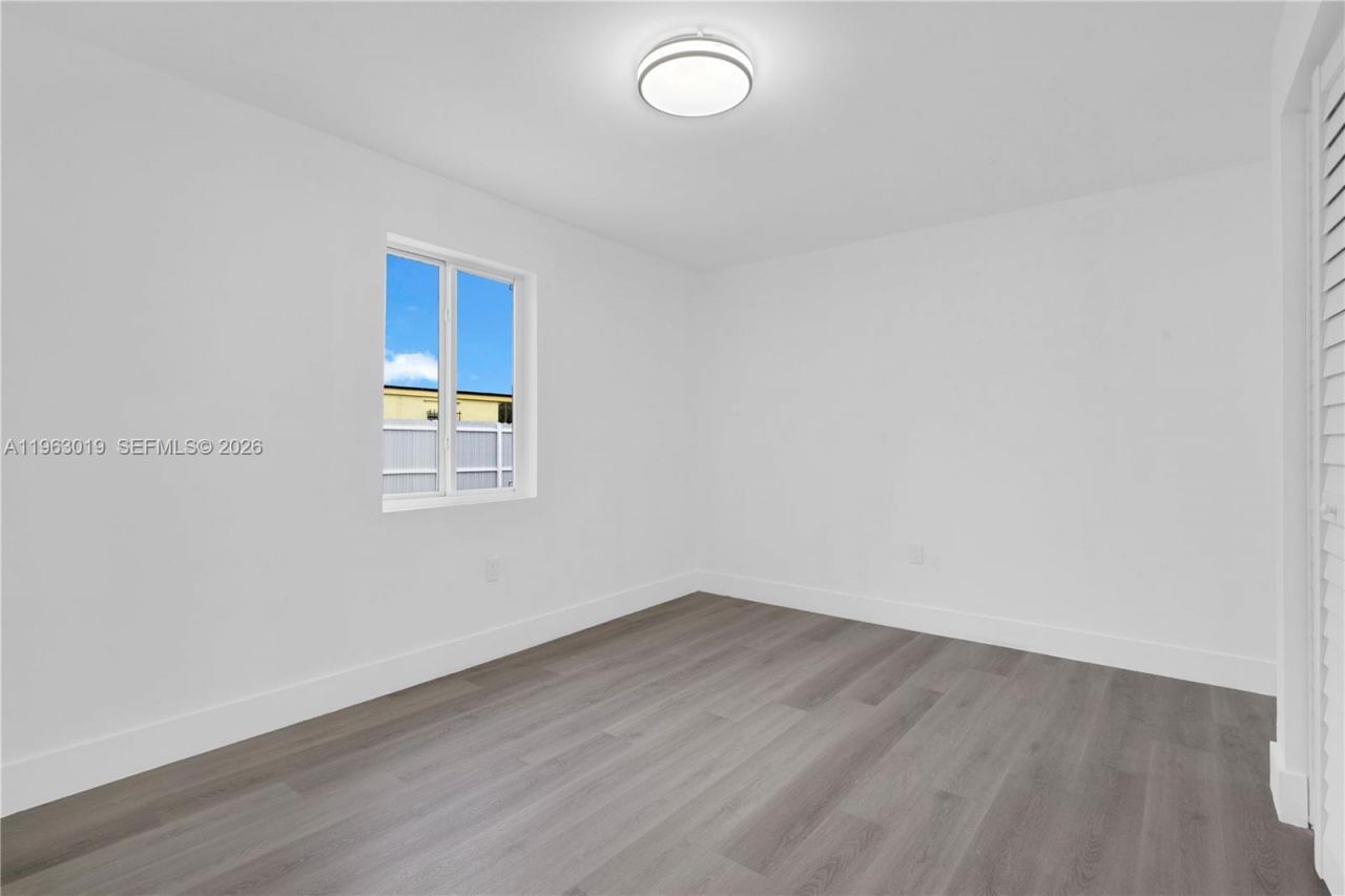 2505 NW 162 Ter, Miami Gardens, FL 33054 Photo