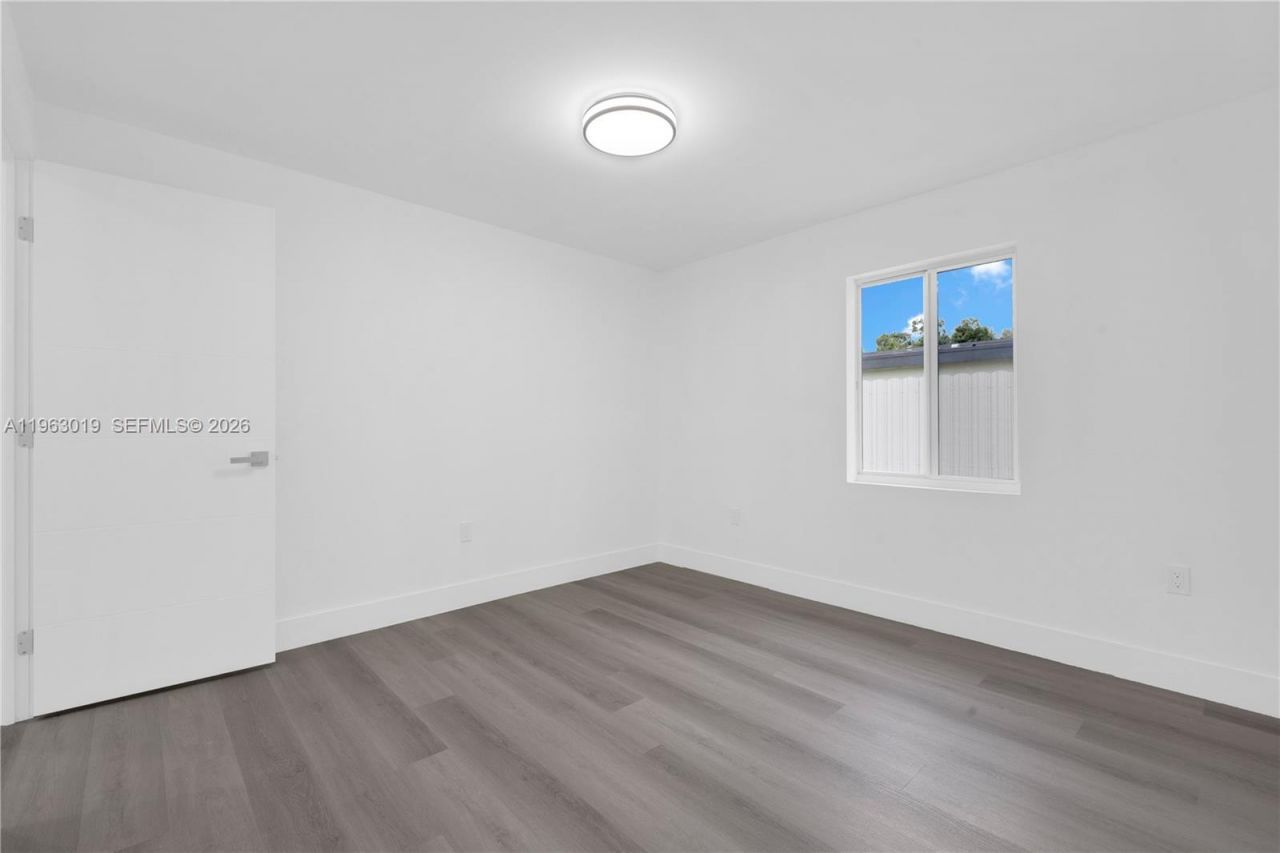 2505 NW 162 Ter, Miami Gardens, FL 33054 Photo