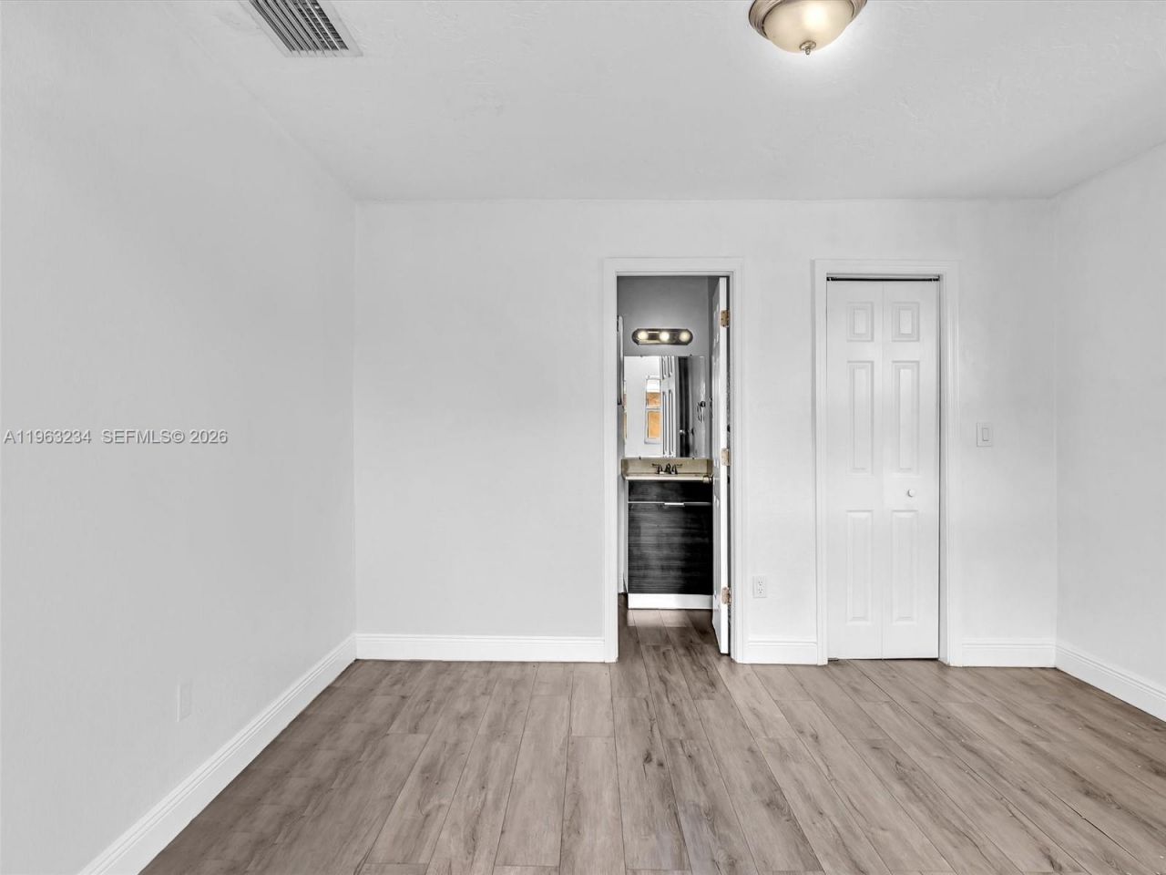 2512 NW 9th Pl, Fort Lauderdale, FL 33311 Photo