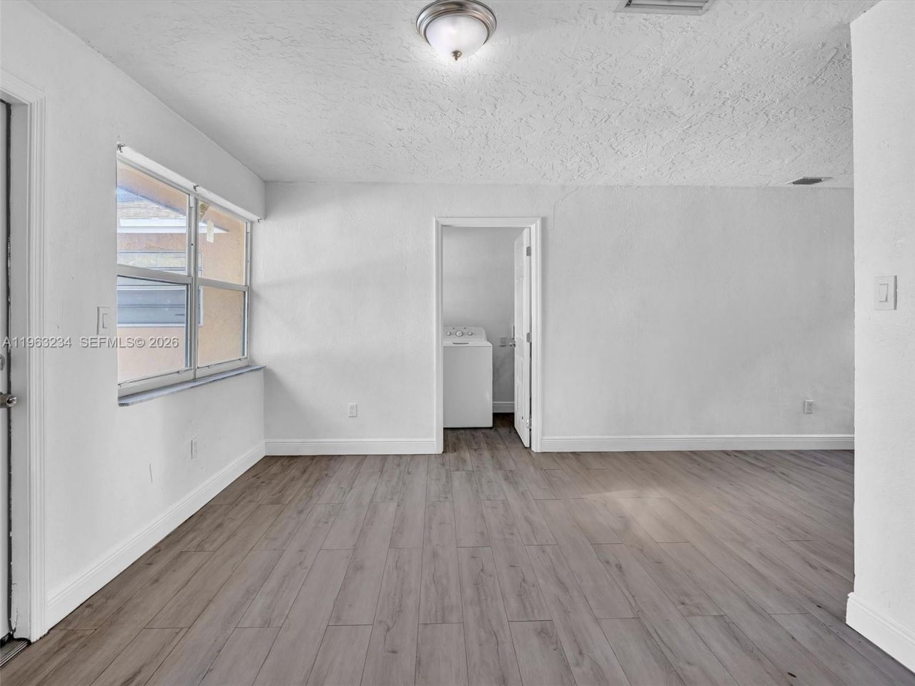 2512 NW 9th Pl, Fort Lauderdale, FL 33311 Photo