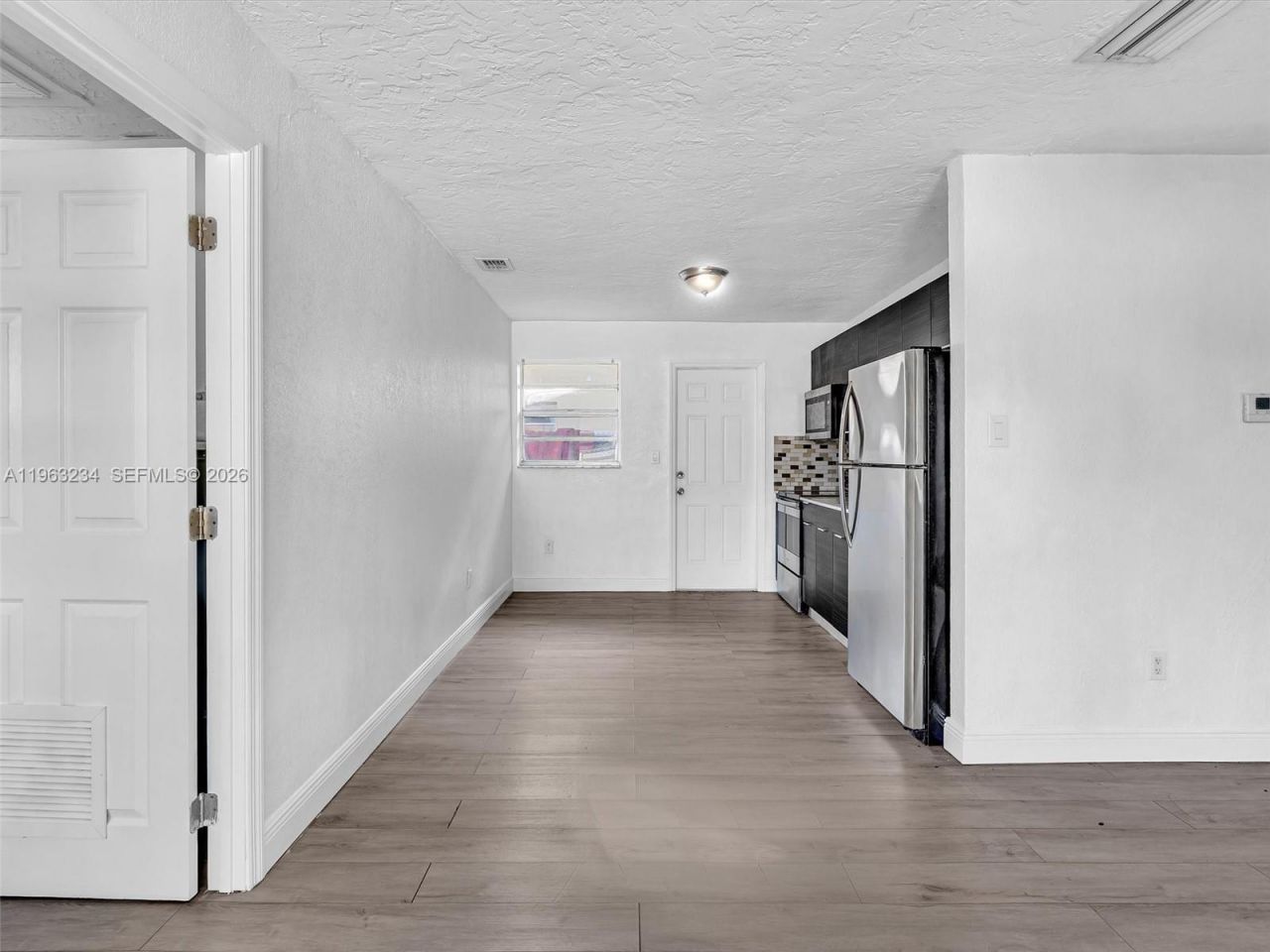 2512 NW 9th Pl, Fort Lauderdale, FL 33311 Photo