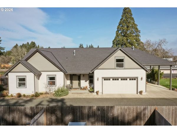 350 SE HAWTHORNE AVE, Dallas, OR 97338