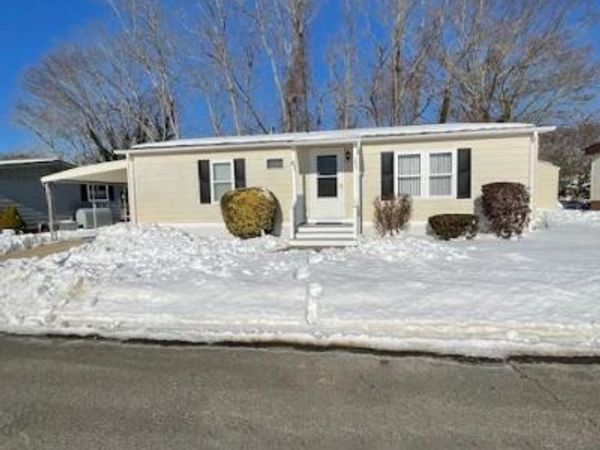 1661 Old Country Road , Unit 398, Riverhead, NY 11901