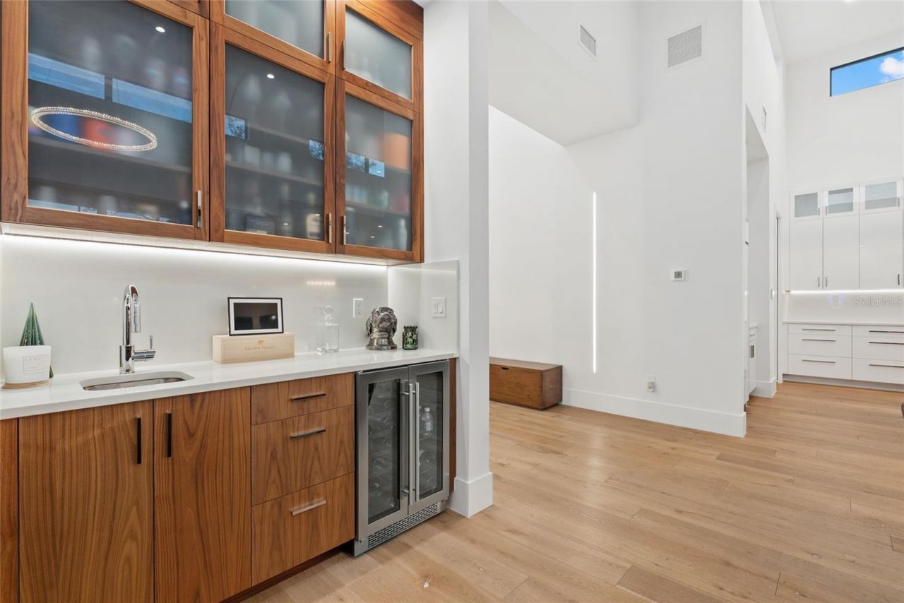 1429 Westbrook Drive, Sarasota, FL 34231 Photo