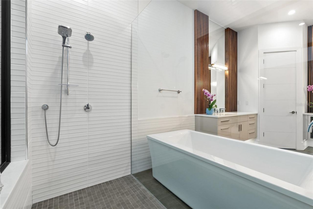 1429 Westbrook Drive, Sarasota, FL 34231 Photo