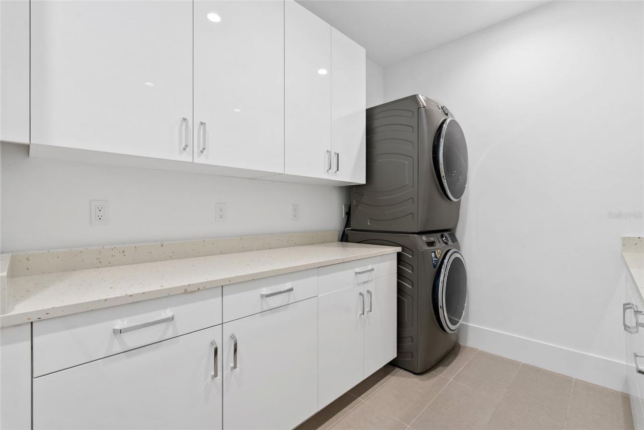 1429 Westbrook Drive, Sarasota, FL 34231 Photo